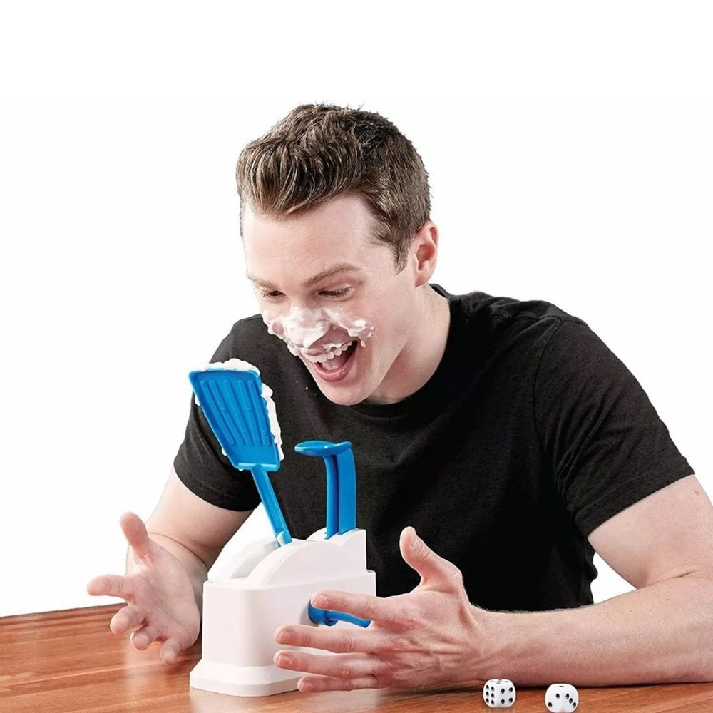 Fluffy Cream Smacktastic Game 2-4 Players Includes 2 dice & Sponge